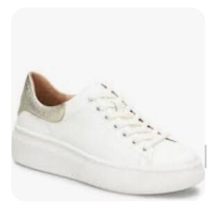 Sofft Women's Parkyn Sporty Casual Comfort Shoe White /Platino Size 8M
